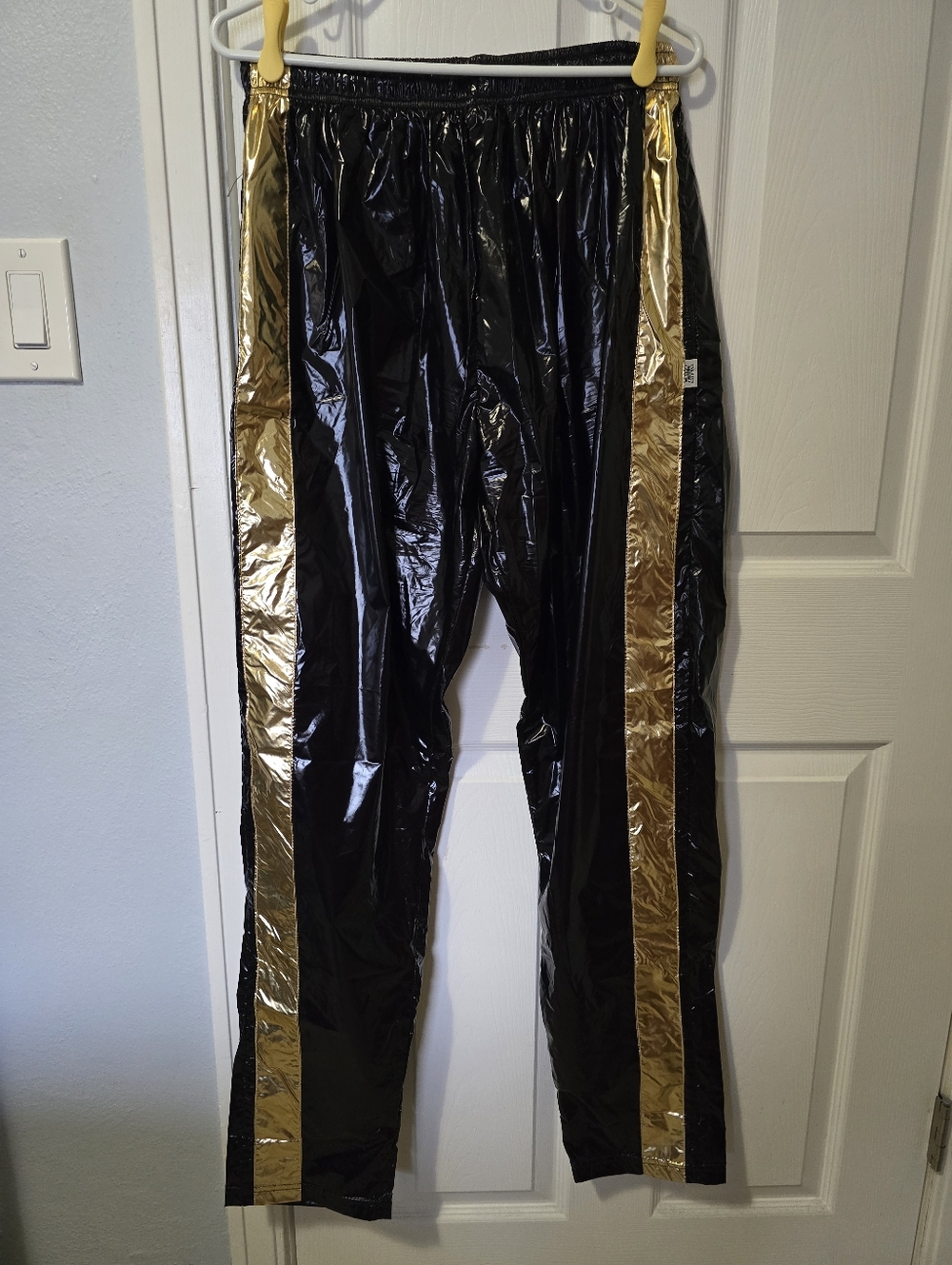 D-MODEWELT Men's PU Nylon Shiny Track Pants, Size 3XL, Black w/Gold Side Stripe